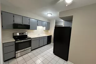 1615 E Central Rd, Arlington Heights, IL 60005 - Photo 14