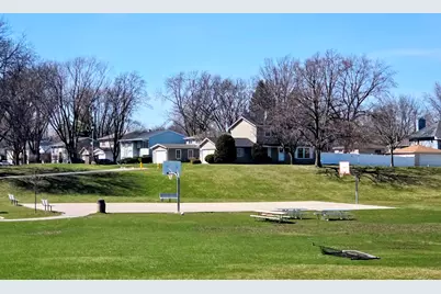 1338 S Lorraine Road #A, Wheaton, IL 60189 - Photo 4