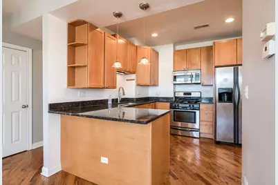 4749 W Roscoe Street #3, Chicago, IL 60641 - Photo 4
