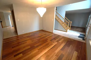 830 E 152nd St, South Holland, IL 60473 - Photo 4