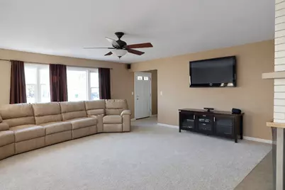 2204 Edgewood Road, Waukegan, IL 60087 - Photo 2