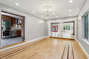 6857 N Knox Ave, Lincolnwood, IL 60712 - Photo 10