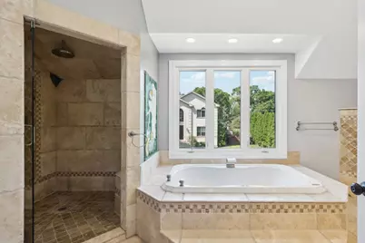 6857 N Knox Avenue, Lincolnwood, IL 60712 - Photo 36