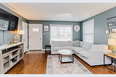 9023 Marmora Avenue, Morton Grove, IL 60053 - Photo 4