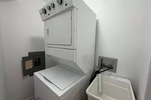 [Address not provided], Chicago, IL 60654 - Photo 10