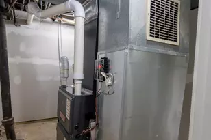 827 N Milwaukee Ave, Chicago, IL 60642 - Photo 20