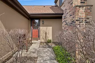 1480 Fairfax Ln, Buffalo Grove, IL 60089 - Photo 2