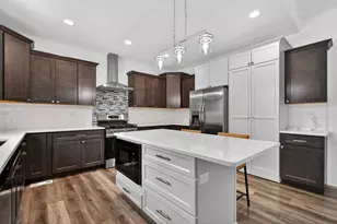 20929 Lakewoods Ln, Shorewood, IL 60404 - Photo 10