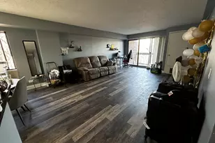 1840 Huntington Blvd, Hoffman Estates, IL 60169 - Photo 2