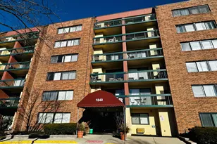 1840 Huntington Blvd, Hoffman Estates, IL 60169 - Photo 1