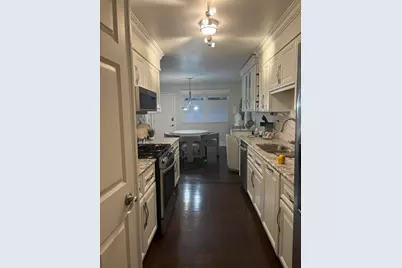 1057 Carpenter Court, Elk Grove Village, IL 60007 - Photo 6