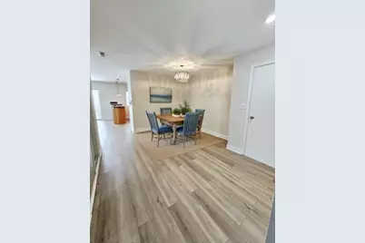 1550 Sandpebble Drive #210, Wheeling, IL 60090 - Photo 8