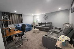 14521 Kenwood Ave, Dolton, IL 60419 - Photo 12