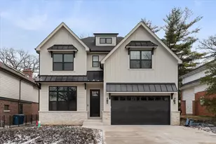 964 S Hillside Ave, Elmhurst, IL 60126 - Photo 2