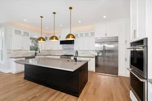 964 S Hillside Ave, Elmhurst, IL 60126 - Photo 8