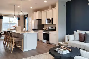 2224 Lake Shore Dr, Schaumburg, IL 60173 - Photo 8