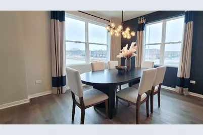 2224 Lakeshore Drive, Schaumburg, IL 60173 - Photo 14