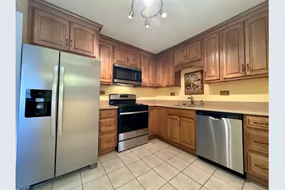 909 E Kenilworth Avenue #420, Palatine, IL 60074 - Photo 4