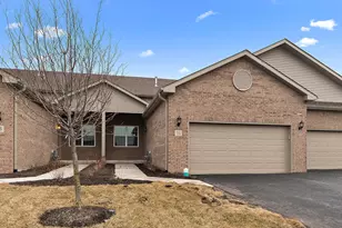 52 Olympus Dr, Tinley Park, IL 60477 - Photo 1