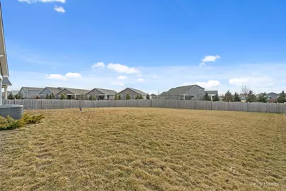 927 Plateau Drive, Pingree Grove, IL 60140 - Photo 30