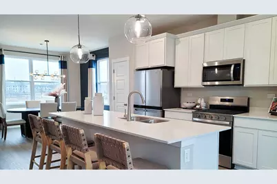 2222 Lakeshore Drive, Schaumburg, IL 60173 - Photo 8