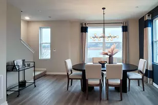 2220 Lake Shore Dr, Schaumburg, IL 60173 - Photo 10