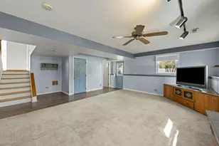 706 Crest Ln, Lisle, IL 60532 - Photo 20