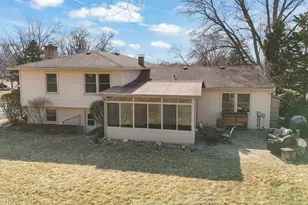 706 Crest Ln, Lisle, IL 60532 - Photo 22