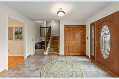 706 Crest Lane, Lisle, IL 60532 - Photo 10