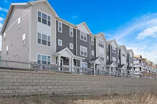 2660 Arrowhead Dr, Pingree Grove, IL 60140 - Photo 1