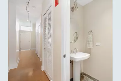 333 N Canal Street #1403, Chicago, IL 60606 - Photo 16