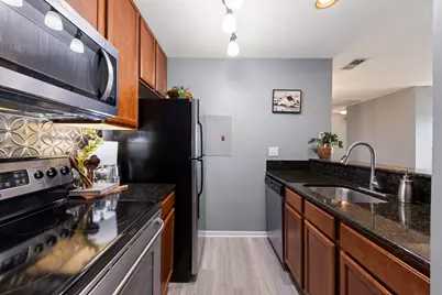 208 Glengarry Drive #302, Bloomingdale, IL 60108 - Photo 6