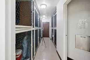 2200 S Stewart Ave, Lombard, IL 60148 - Photo 16