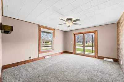 360 E Patton Street, Paxton, IL 60957 - Photo 4