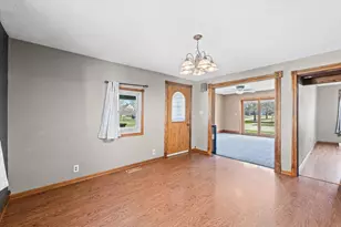 360 E Patton St, Paxton, IL 60957 - Photo 8