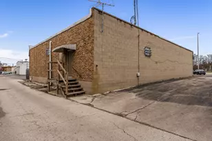 4722 N 2nd St, Loves Park, IL 61111 - Photo 1