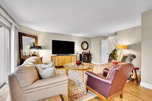 196 Shoreline Rd, Lake Barrington, IL 60010 - Photo 8