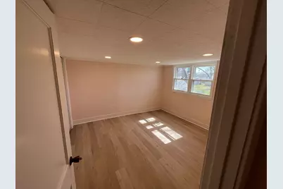 709 E Livingston Street, Streator, IL 61364 - Photo 12