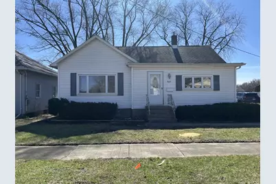 709 E Livingston Street, Streator, IL 61364 - Photo 1