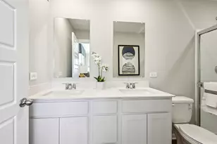 2227 Waters Edge Dr, Schaumburg, IL 60173 - Photo 26