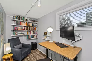 6323 N Kirkwood Ave, Chicago, IL 60646 - Photo 12