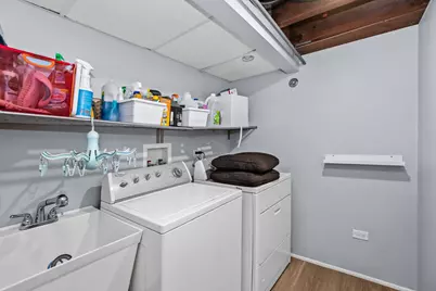 6323 N Kirkwood Avenue, Chicago, IL 60646 - Photo 14