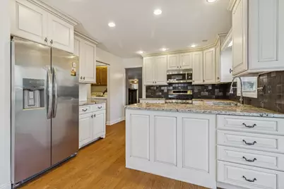 417 River Bluff Circle, Naperville, IL 60540 - Photo 8