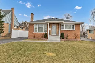 250 N Irving Ave, Hillside, IL 60162 - Photo 1
