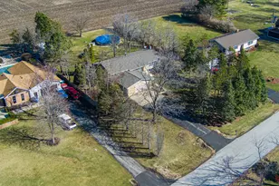 6059 Pioneer Terrace, Dekalb, IL 60115 - Photo 4