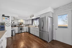 6059 Pioneer Terrace, Dekalb, IL 60115 - Photo 12