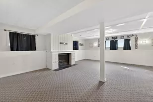 6059 Pioneer Terrace, Dekalb, IL 60115 - Photo 30