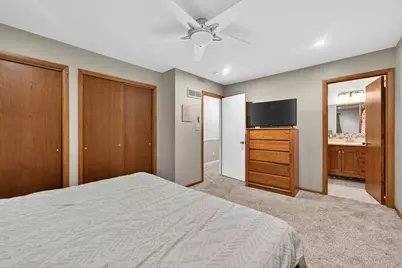 6059 Pioneer Terrace, Dekalb, IL 60115 - Photo 16