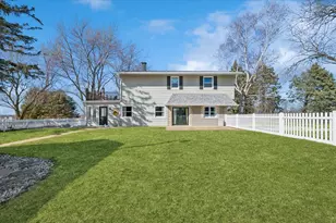 35 Eagle View Ln, Oswego, IL 60543 - Photo 4