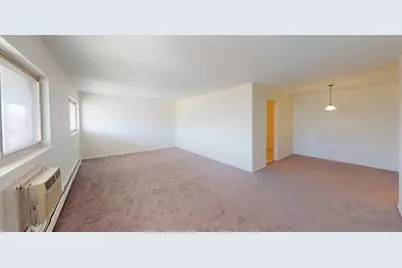693 E Fullerton Avenue #203, Glendale Heights, IL 60139 - Photo 2